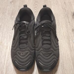 Nike Air MAX 720 Triple Black